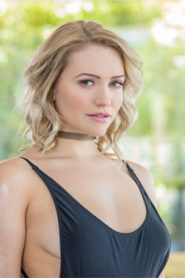 Mia Malkova takes on X (2019)