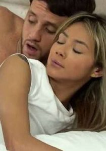 Accidentally creampie my StepSister while we share a bed